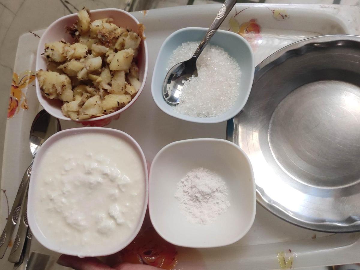Ira Homestay Mathura - Divine Spiritual Stay Bagian luar foto