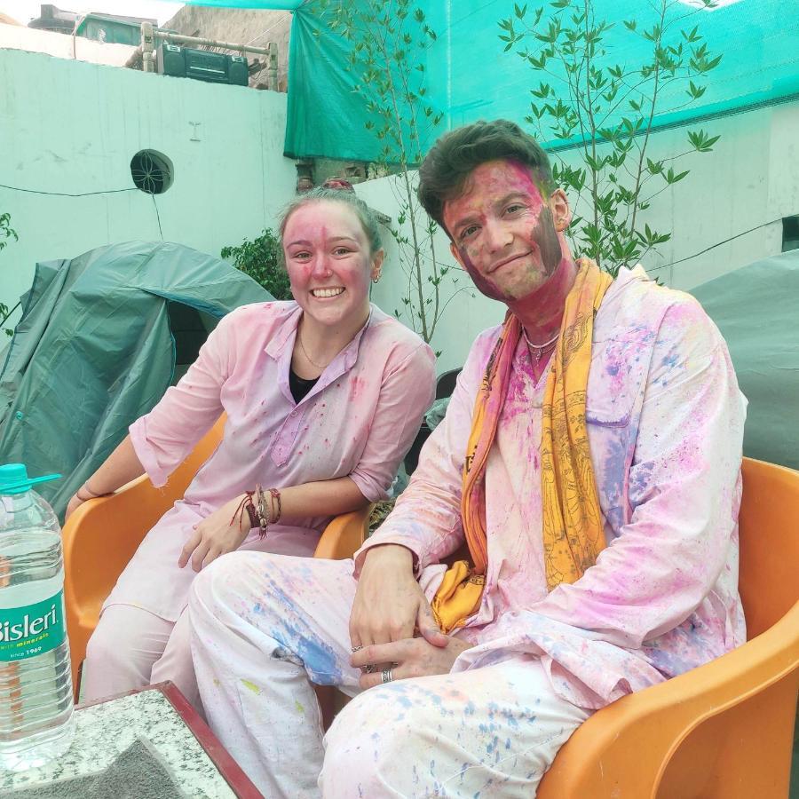 Ira Homestay Mathura - Divine Spiritual Stay Bagian luar foto